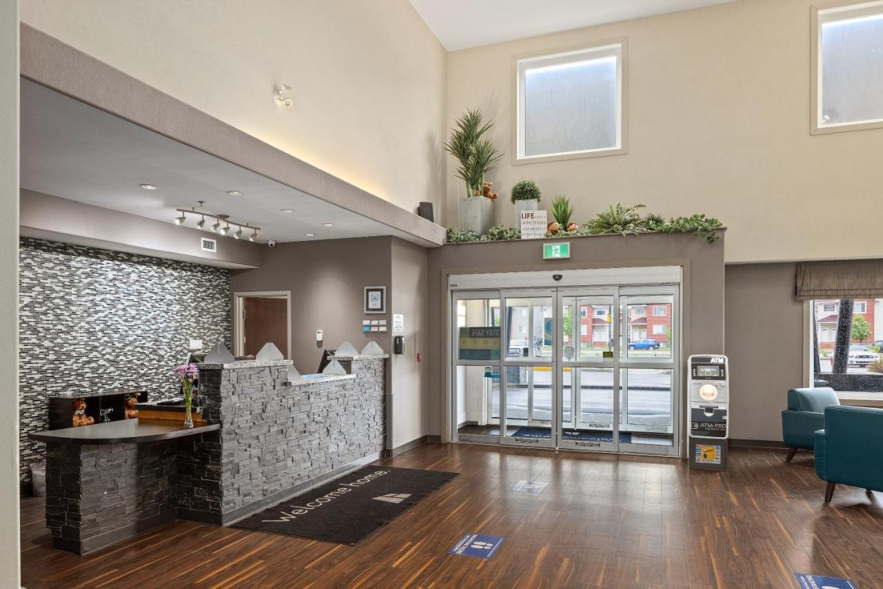 Home Inn & Suites Regina Airport Exteriör bild